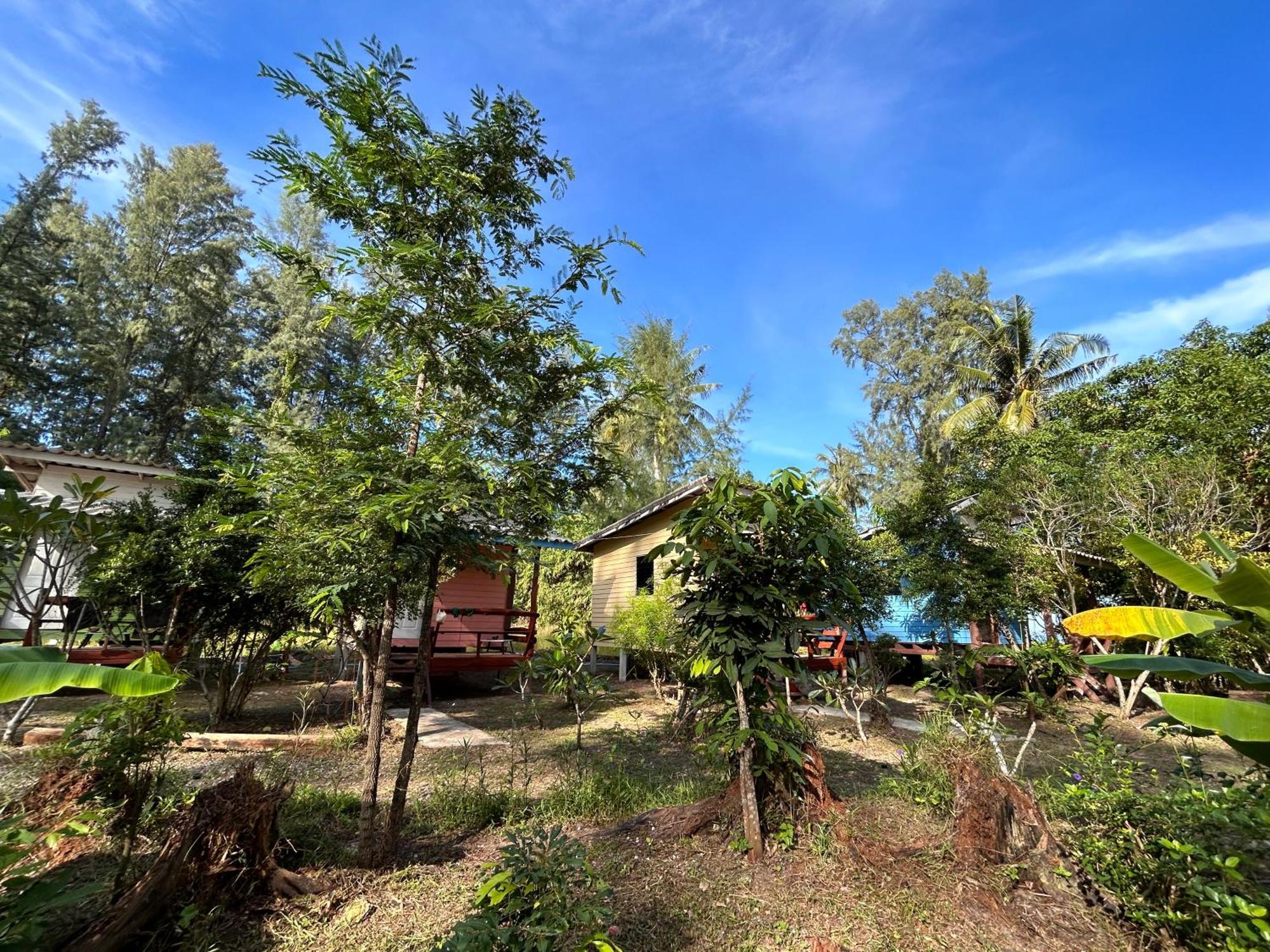 Neverland Beach Village Bungalows Ко-Ланта Экстерьер фото